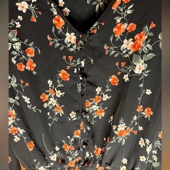 Sienna Sky Black, Floral Print Semi-Sheer Top, Size Medium - Picture 4 of 5